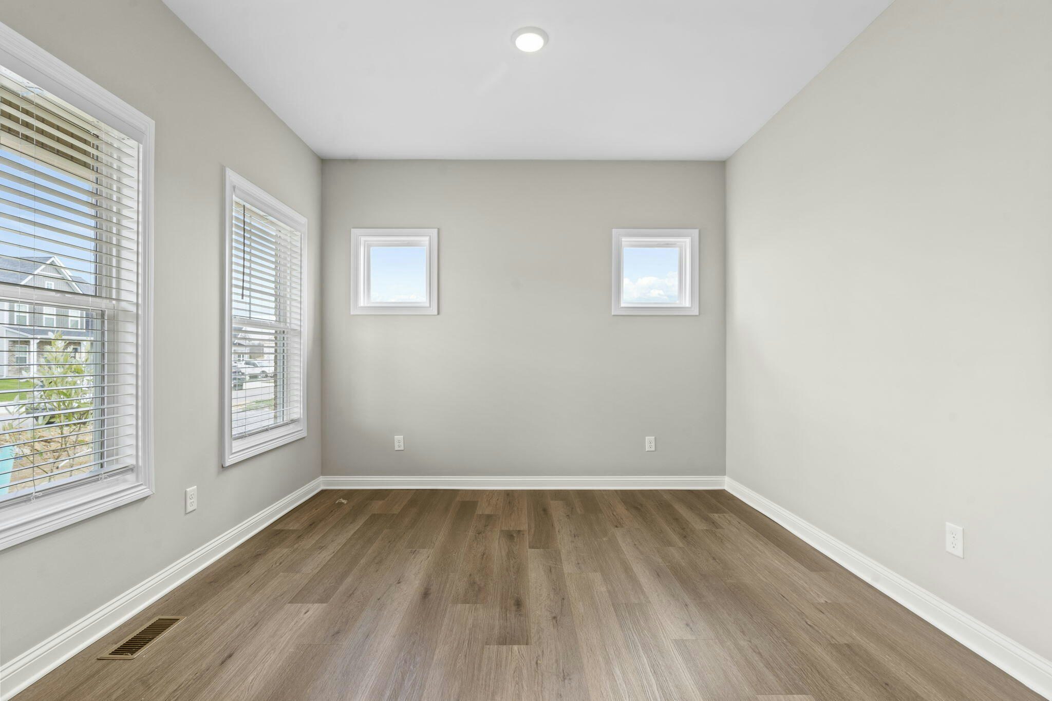 8-web-or-mls-Copy of DSC01720